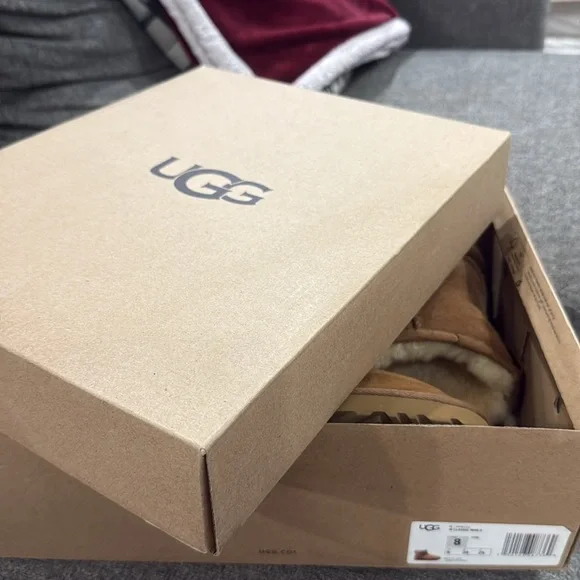 UGG Women’s classic mini II boot - Picture 5 of 11